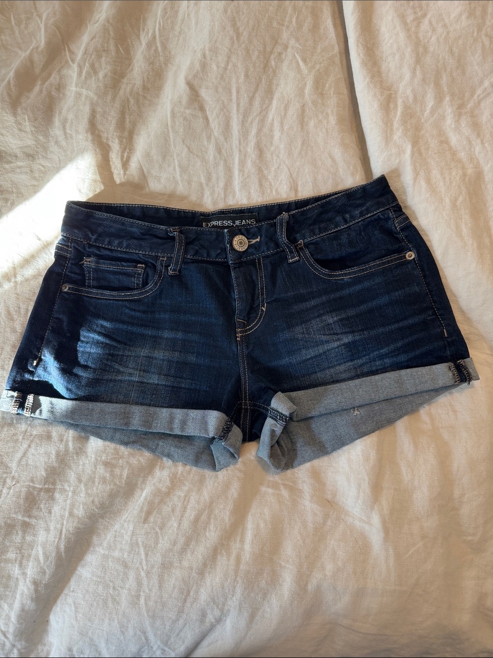 Express Dark Blue Rolled Hem Denim Shorts size 4